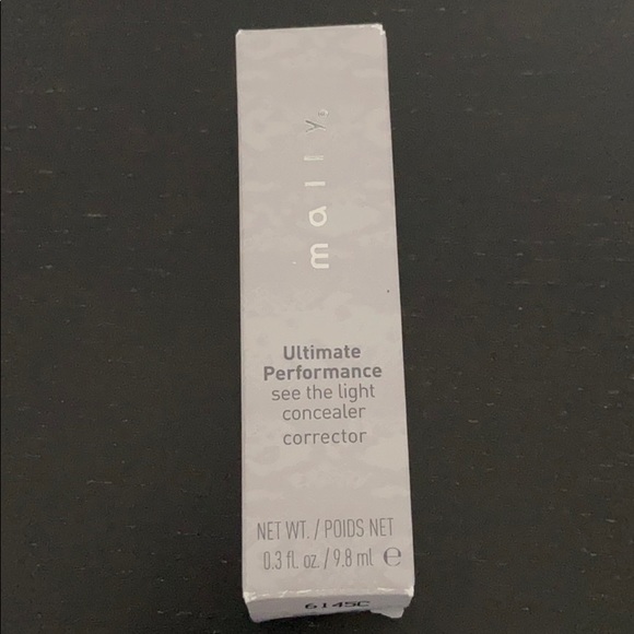 Mally Beauty - Picture 1 of 4